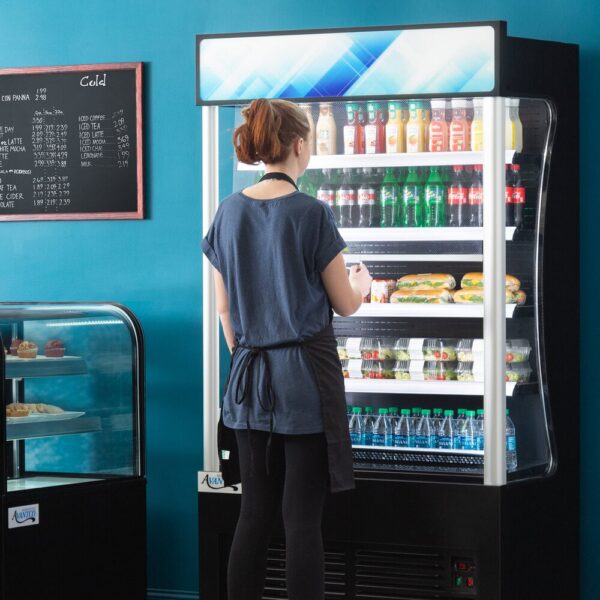 Avantco Refrigerated Air Curtain Merchandiser - Image 5