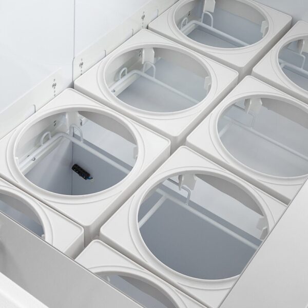 Avantco Ice Cream Dipping Cabinet - Image 4